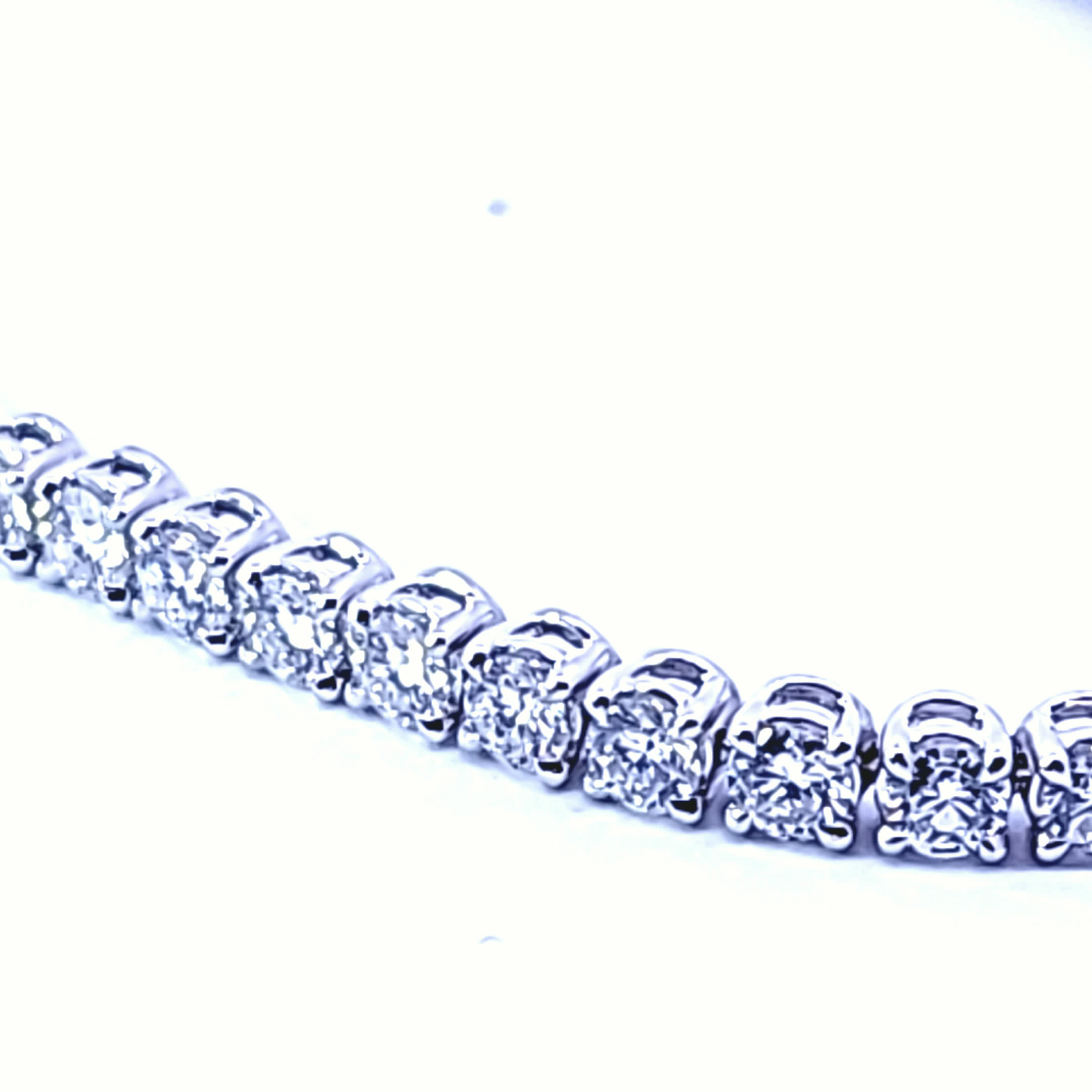 Shimmering 18 Karat White Gold Diamond Bracelet. 5.30ctw