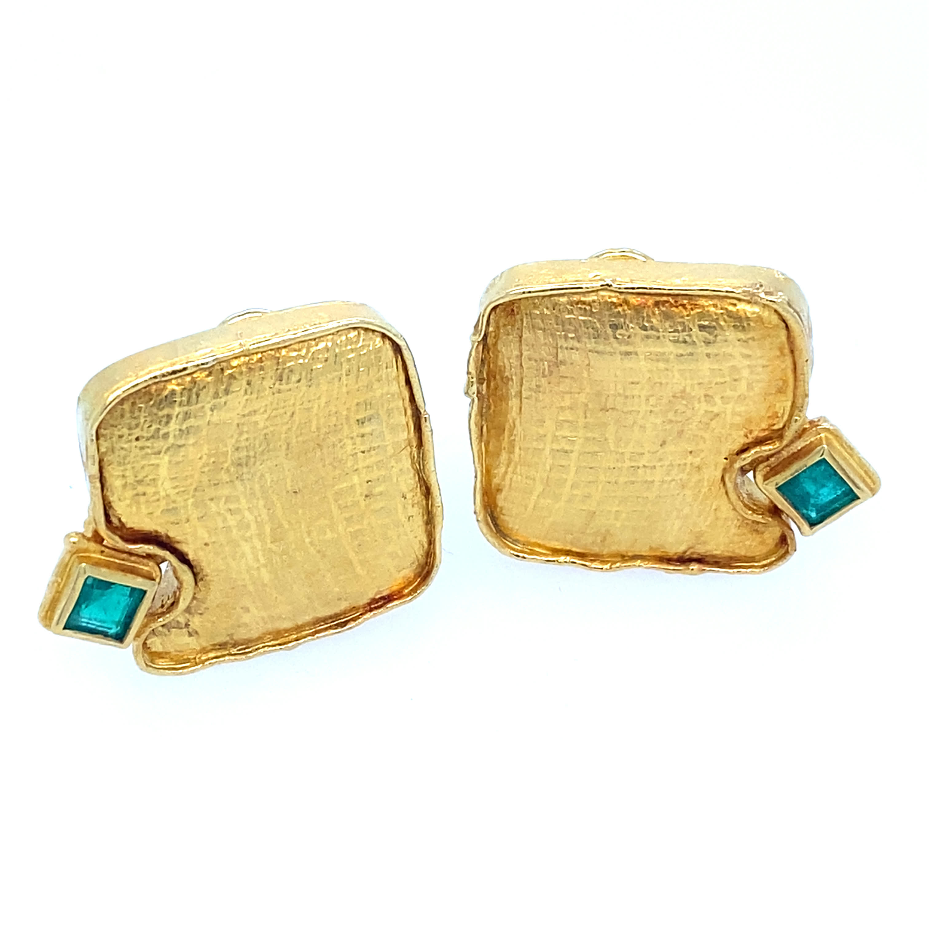 18K Emerald earrings