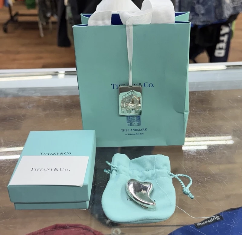 Tiffany&Co Money Clip Sterling Silver Elsa Peretti Claw with Box, Pouch & Bag
